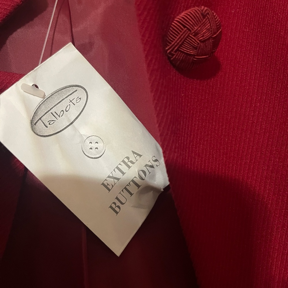 Snazzy, jazzy and classic Talbots red blazer with black sartouche trim - Picture 3 of 9
